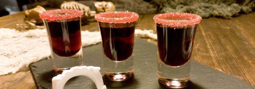 Halloween Cocktails dekorieren