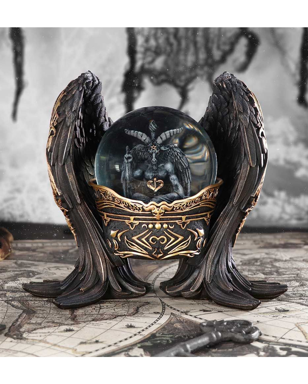 Gotische Baphomet Schneekugel 22,5cm