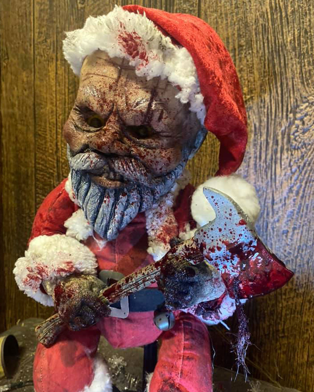 Blutige Santa Claus Friedhofs Puppe 50cm