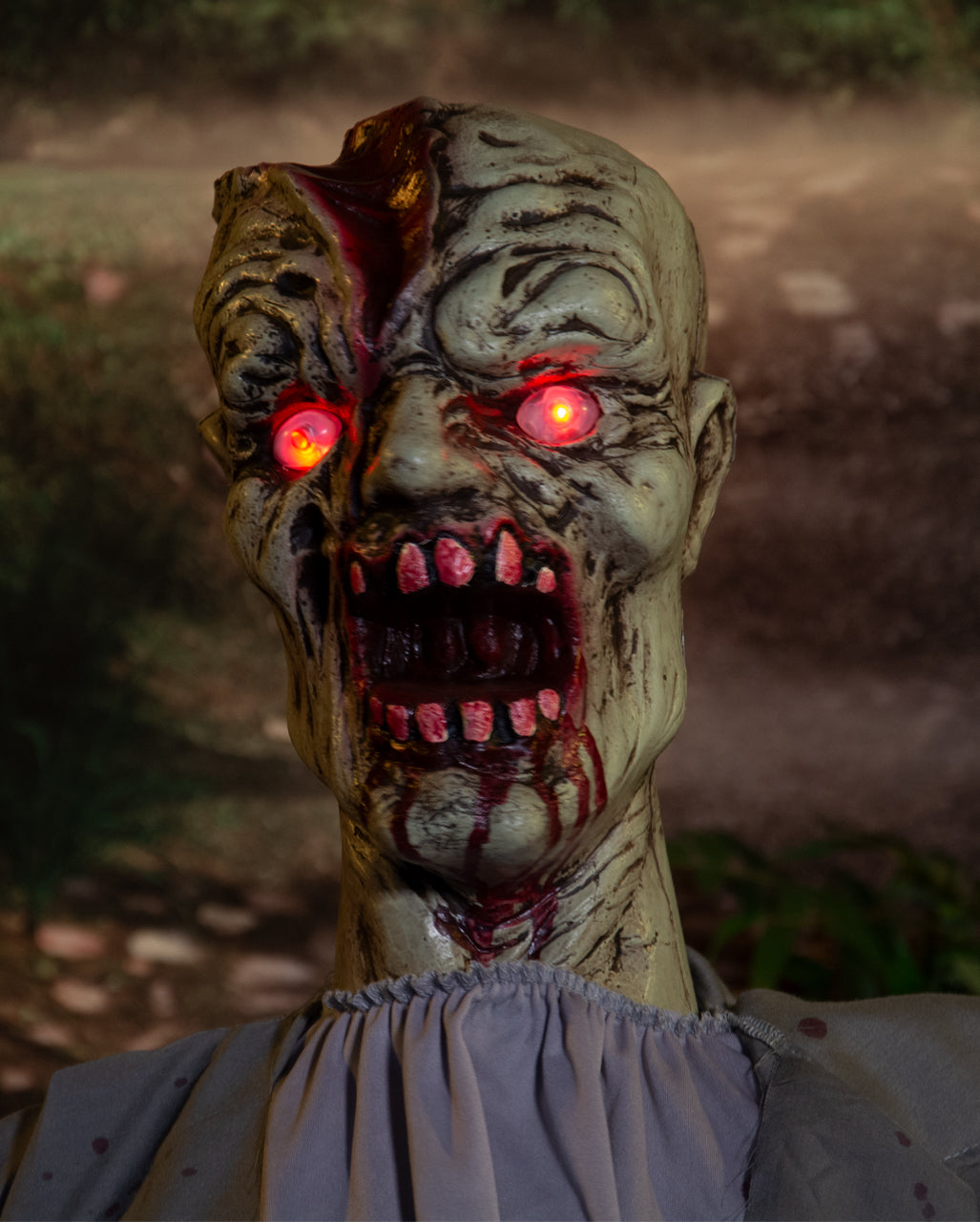 Blutiger Zombie Torso mit Bewegung, Licht & Sound 80cm
