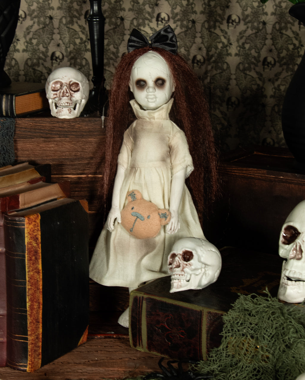 Creepy Geisterpuppe mit Teddybär Kopf 31cm