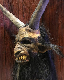 Verstörende Krampus Maske mit Hörnern