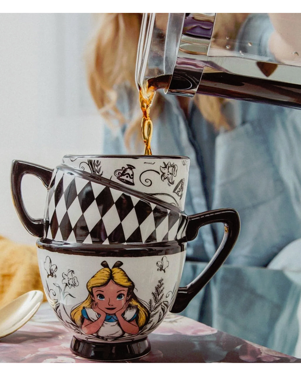 Disney Alice im Wunderland gestapelte Teetasse