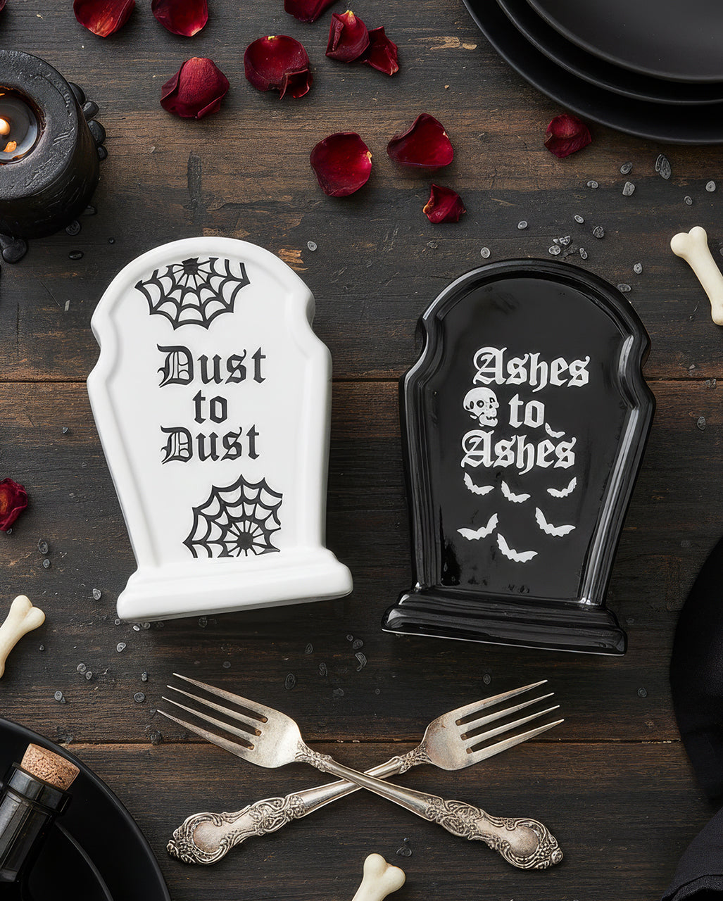Gothic Grabstein Salz & Pfefferstreuer Set