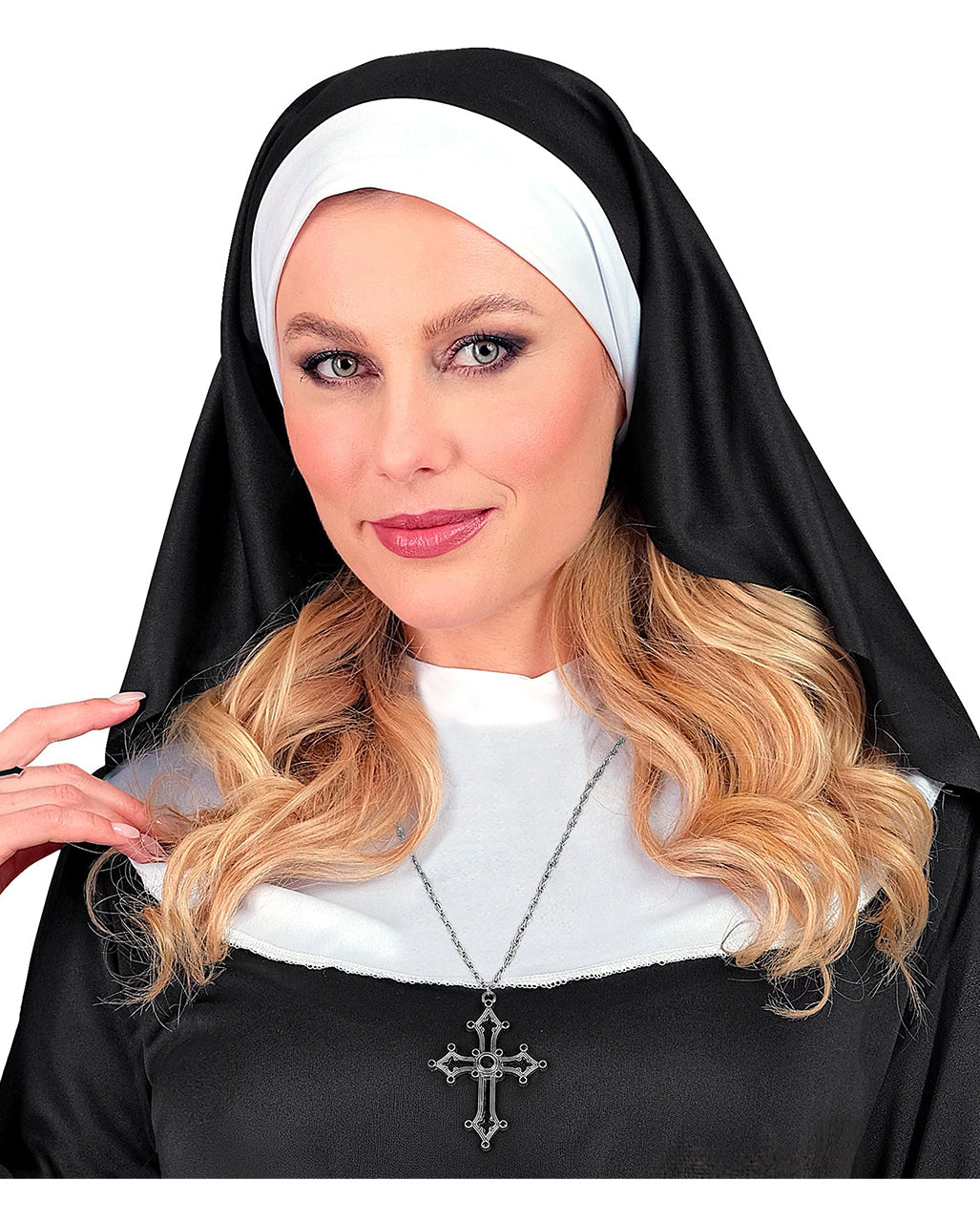 Gotische Kreuz Kette mit schwarzen Edelsteinen