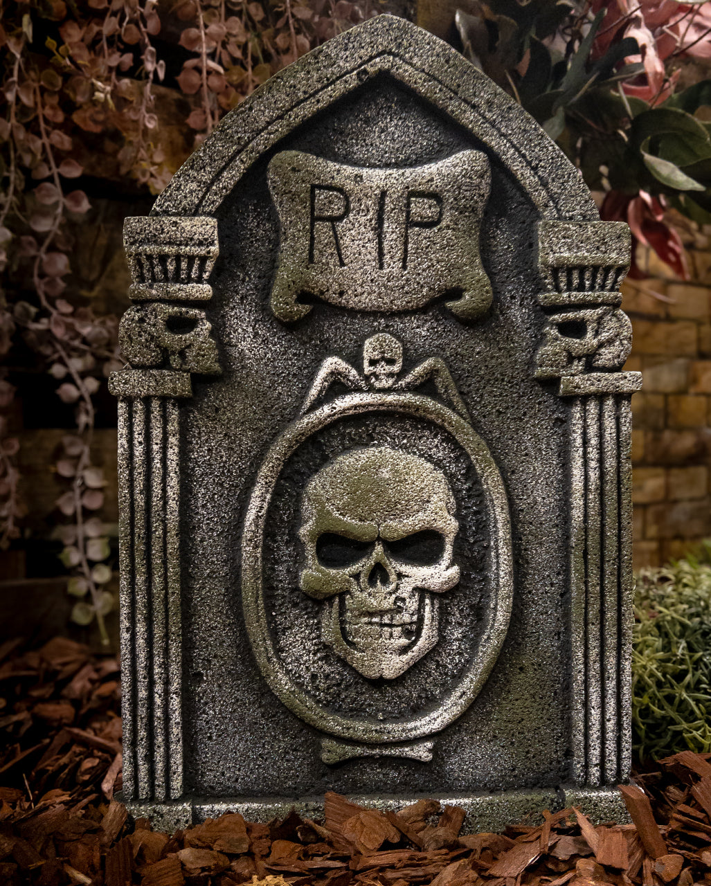 R.I.P. Grabstein mit Totenköpfe & Säulen 53cm