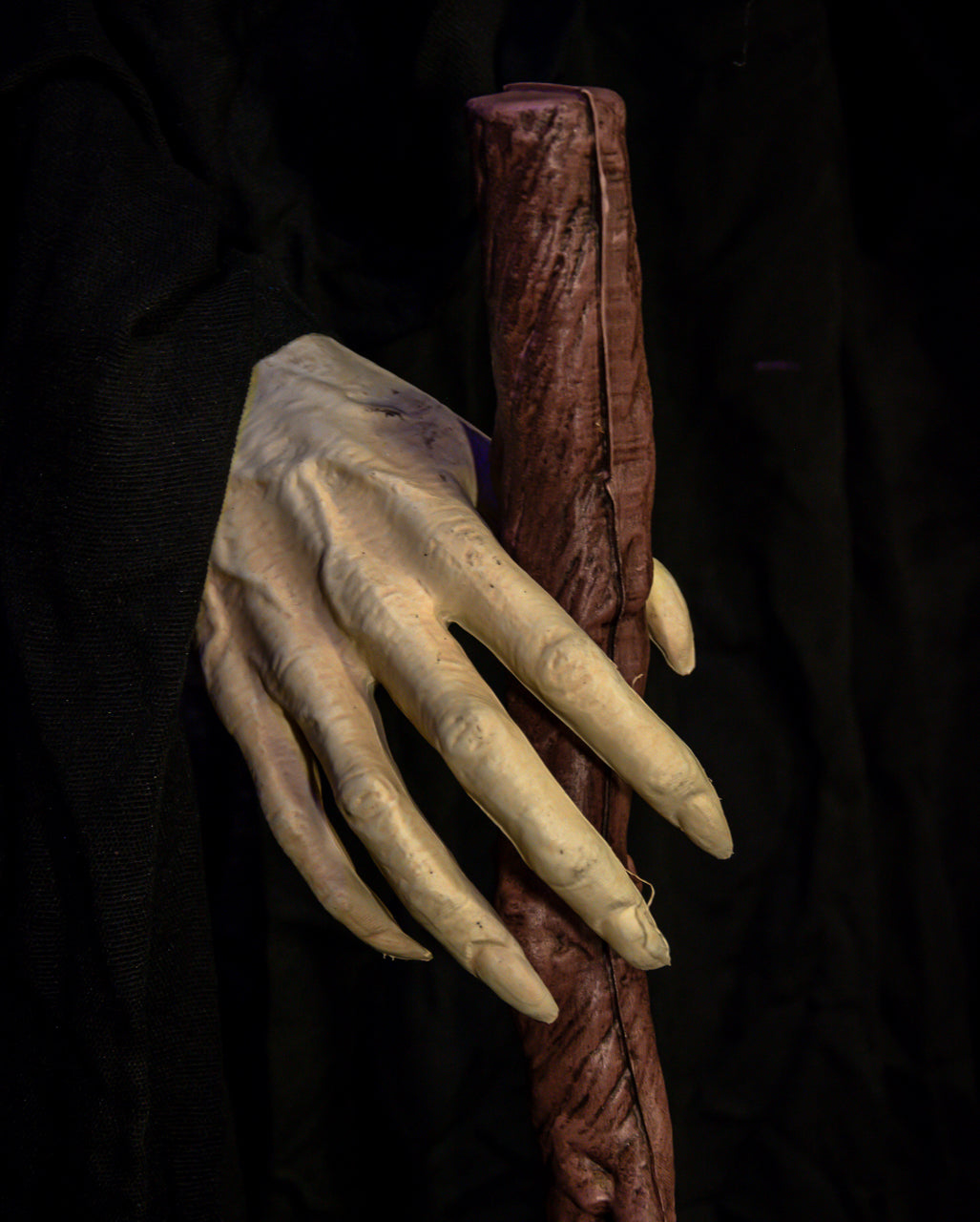 Halloween Animatronic Witch Agatha 180cm