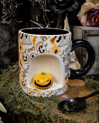 Halloween Motiv Tasse mit Mini Kürbis