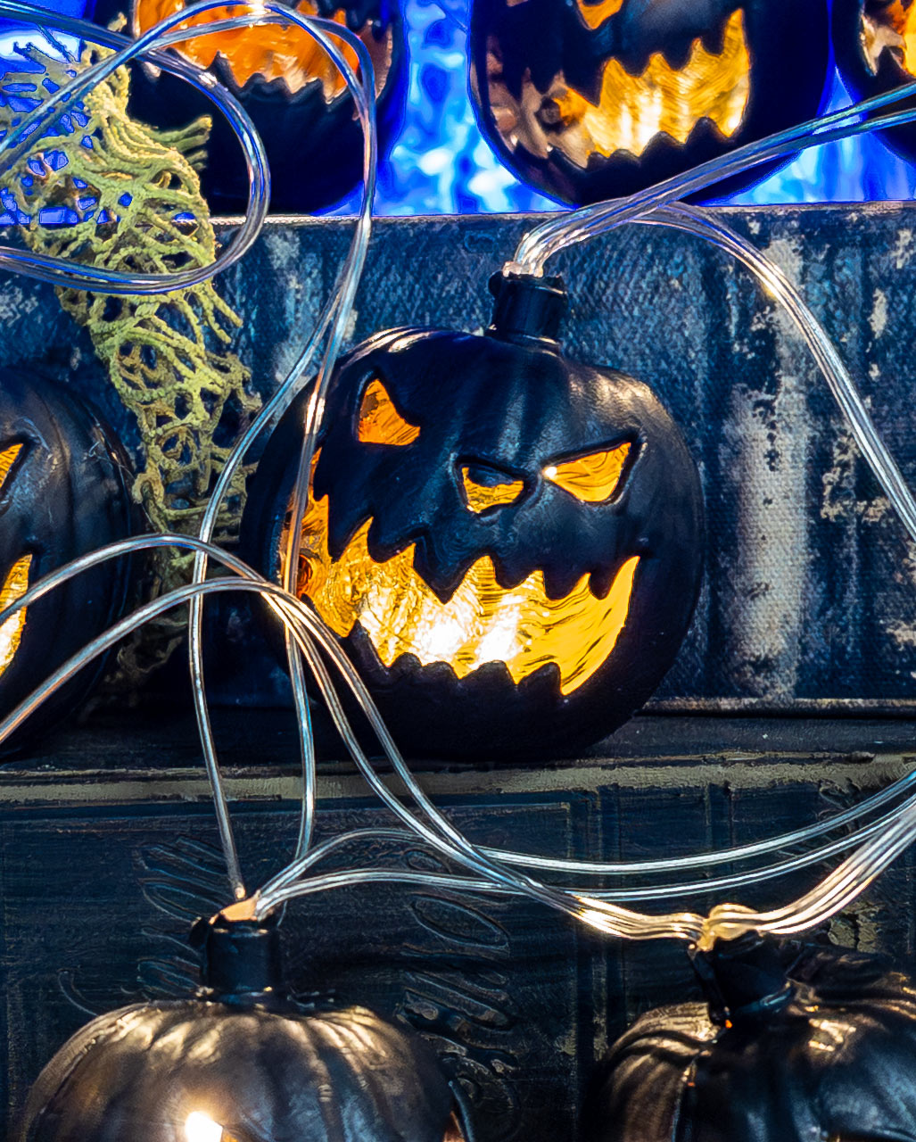 Halloween Lichterkette mit schwarzen Kürbissen 230cm