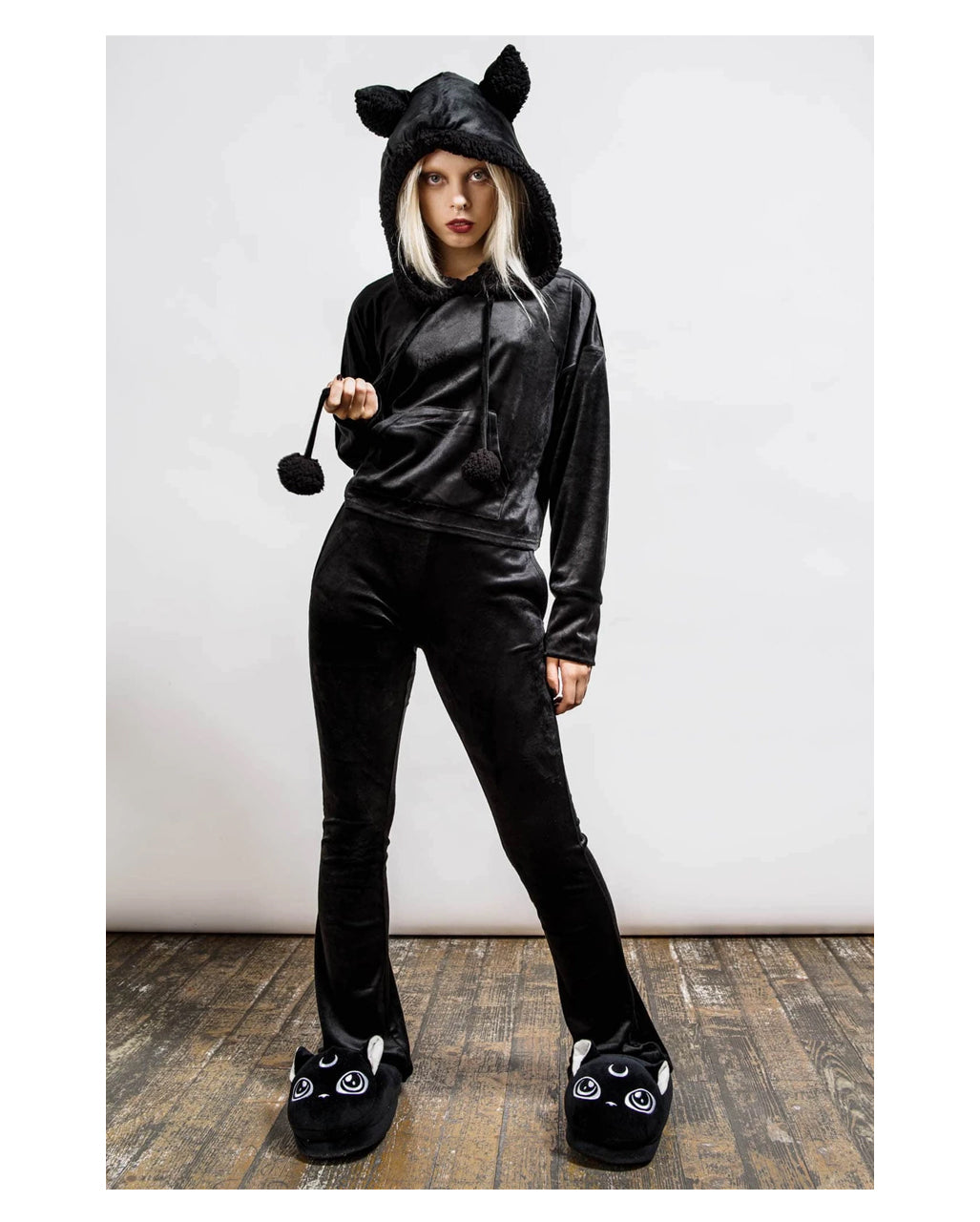 KILLSTAR Lone Wolf Lounge Set