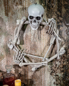 Knochenteil Kranz mit Beleuchtetem Totenkopf 65cm