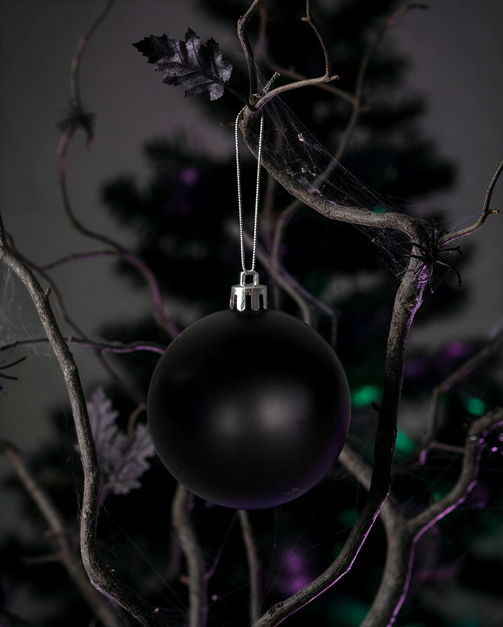 Matt Black Christmas Baubles Ø 6cm - 6 Pieces