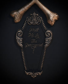 Meet Me In The Graveyard - Targa Da Parete Con Bara 21 Cm