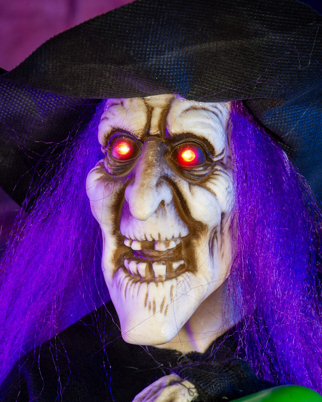 Morgatha the Potion Witch Halloween Animatronic 40cm