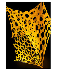 Neon-Oranger Spandex Spinnennetz Stoff mit Löchern -Flammhemmend imprägniert 6 x 2,5 m