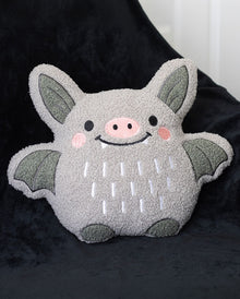 Niedliches Fledermaus Bouclé-Kissen 32cm