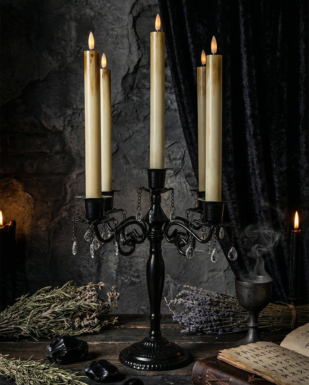Schwarzer fünfarmiger Gothic Kerzenleuchter 29cm