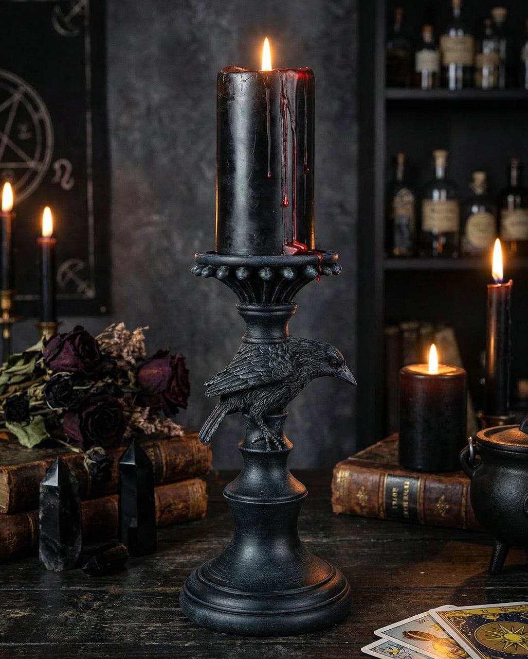 Schwarzer Gothic Kerzenständer mit Rabe 28cm