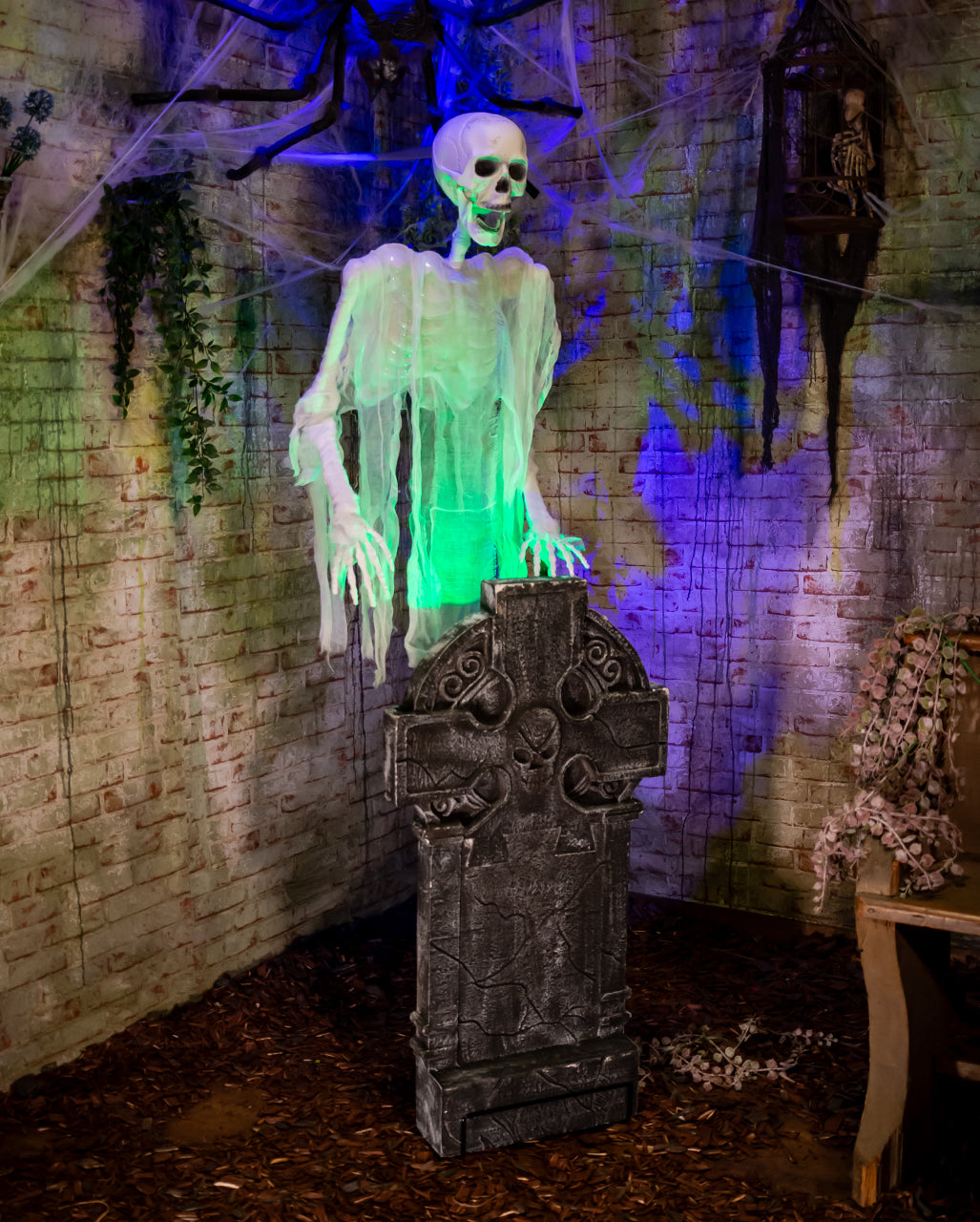 Scheletro Fantasma Galleggiante E Lapide Con Luce E Suono 175 Cm
