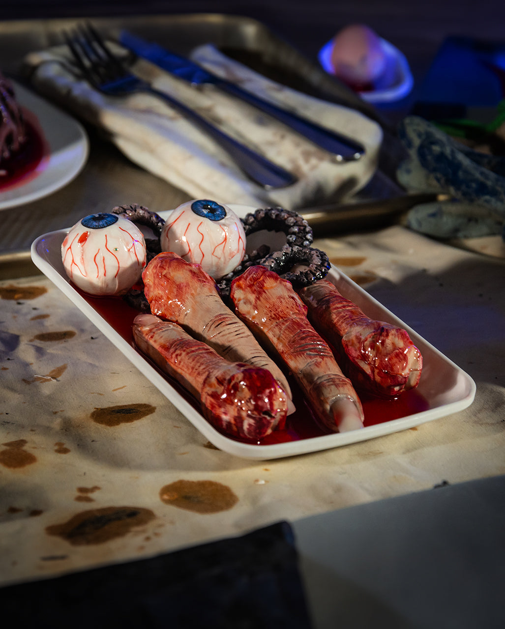 Speiseteller mit blutigem Frutti de Gore & Calamari 19cm