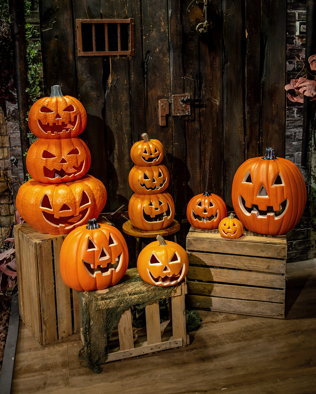 Spooky Halloween Pumpkin With Light 23cm