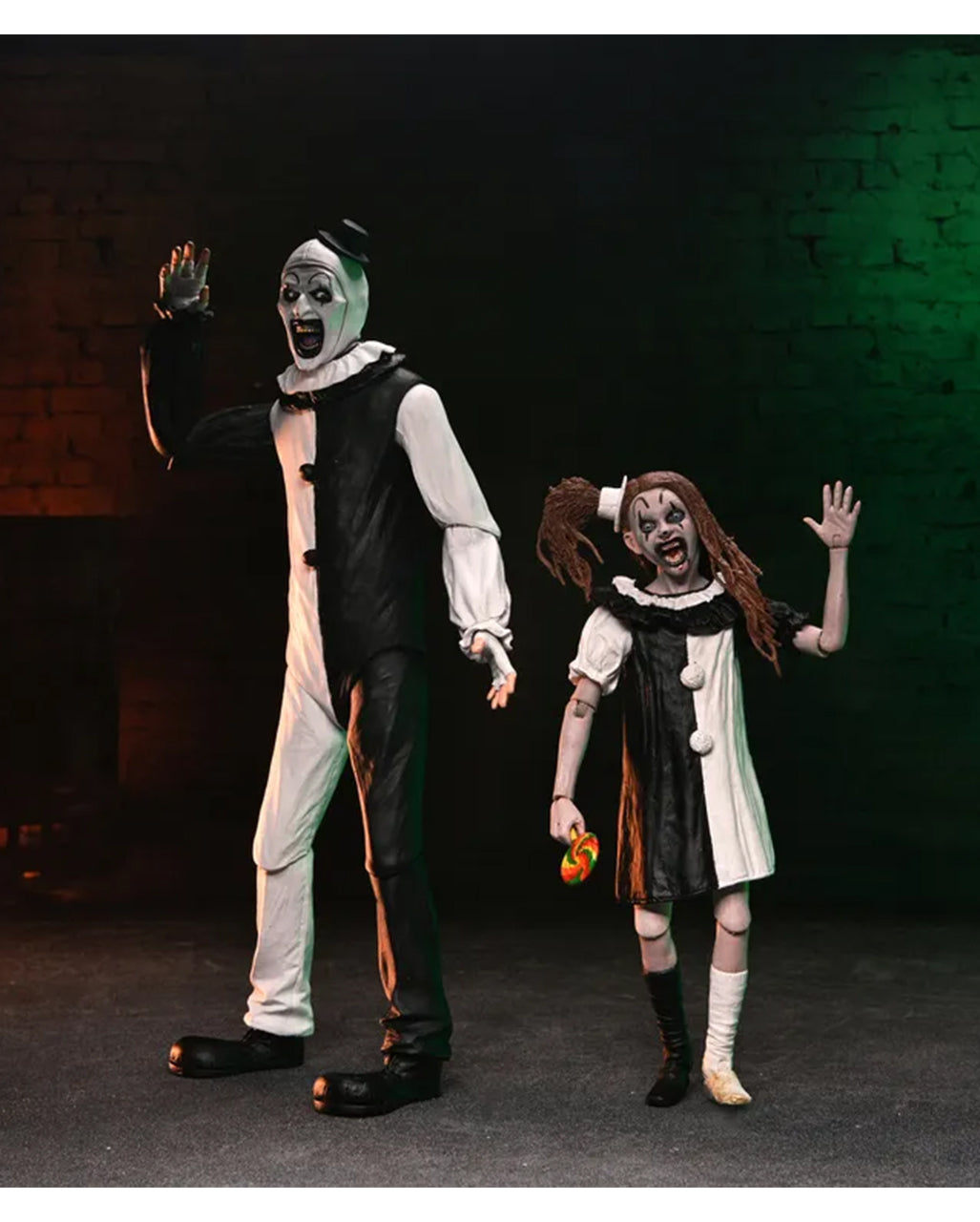 Terrifier 2 Art The Clown & Little Pale Girl NECA Actionfigur 17,5 cm
