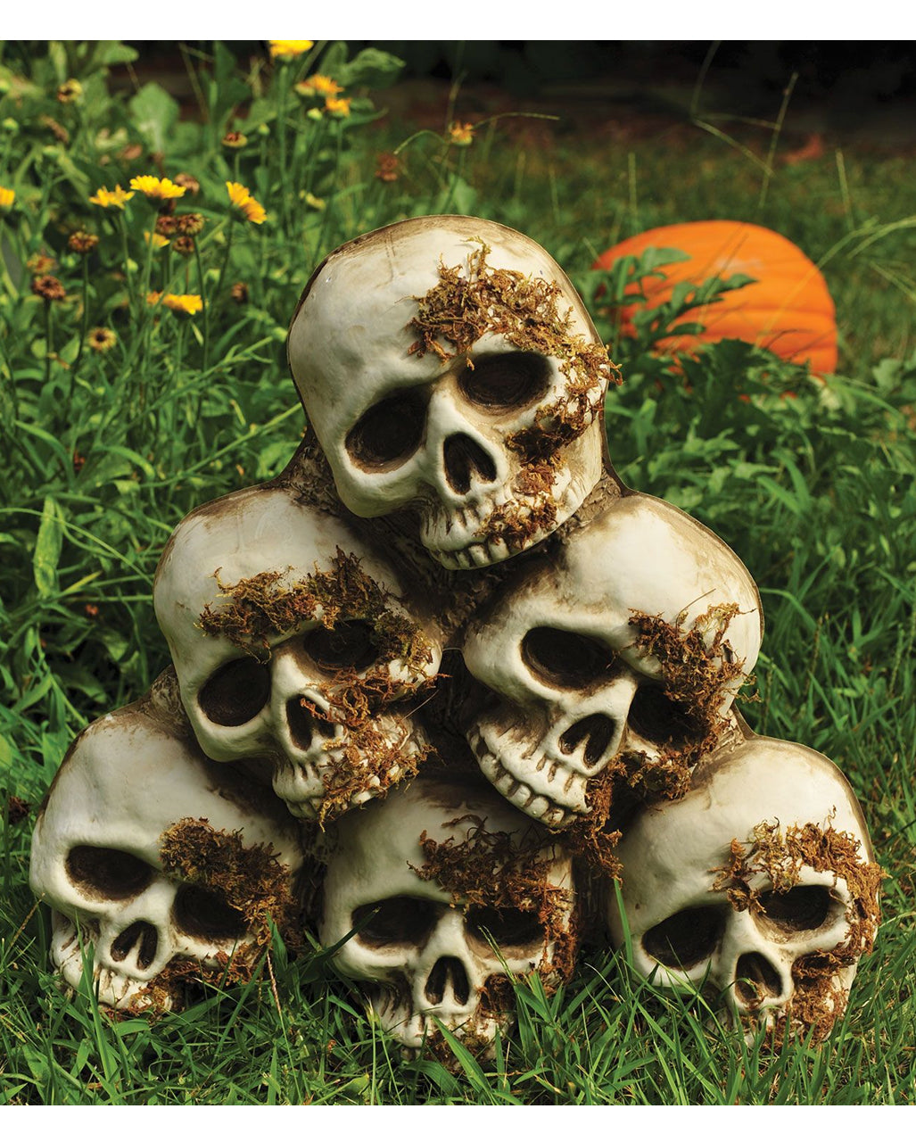 Totenkopf Pyramide Gartendeko