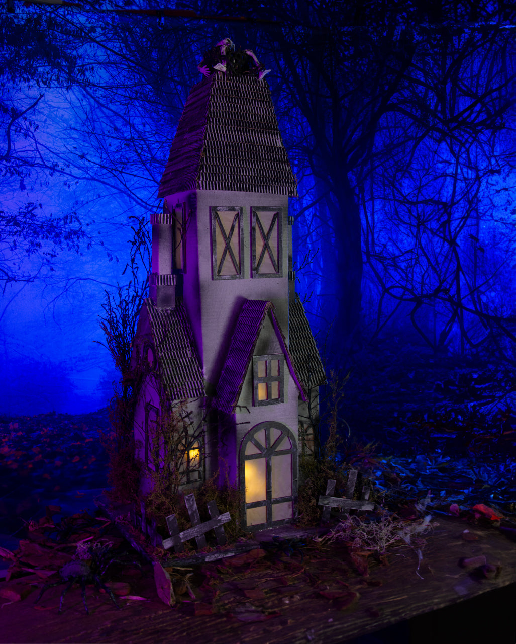 Weathered Ghost House With Lighting 95x53cm