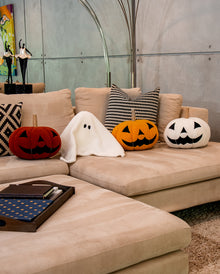 Weißer Halloween Kürbis als Zierkissen Ø 34cm