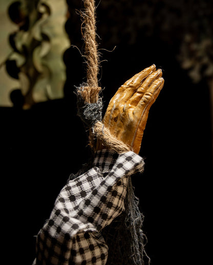 Zombie Wriggling On Rope With Light & Sound